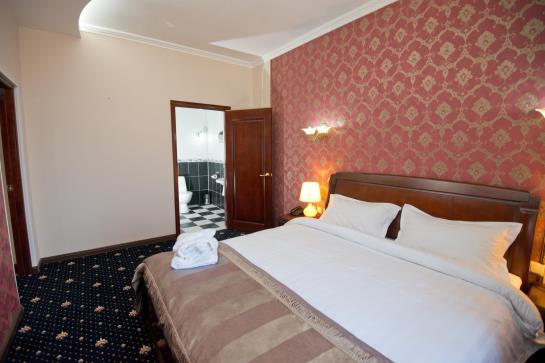 هتل Business Europa