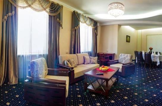 هتل Business Europa