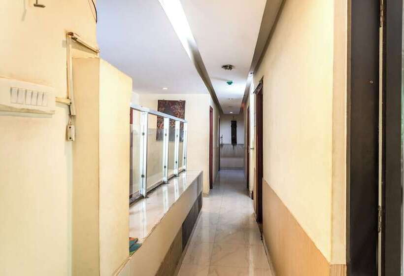 فندق Flavours Inn