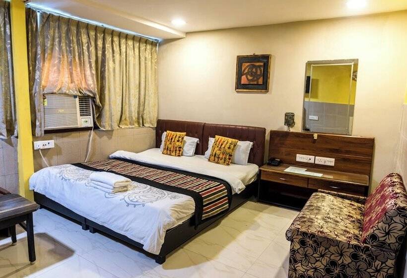 فندق Flavours Inn