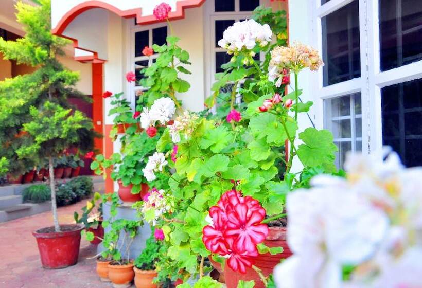 فندق Four Seasons Homestay Coorg