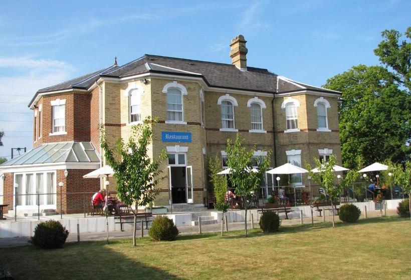 Отель Gatwick Cambridge