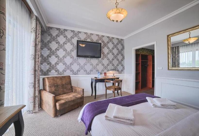 ホテル Grand Częstochowa