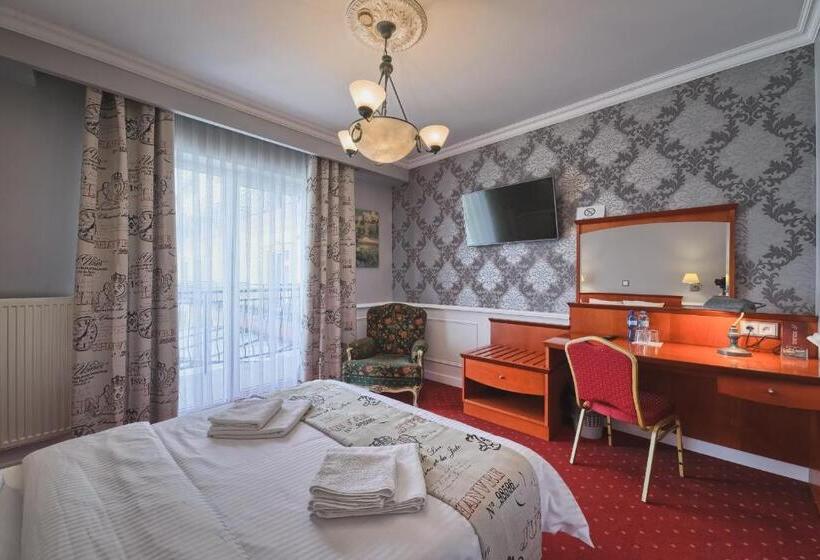 ホテル Grand Częstochowa