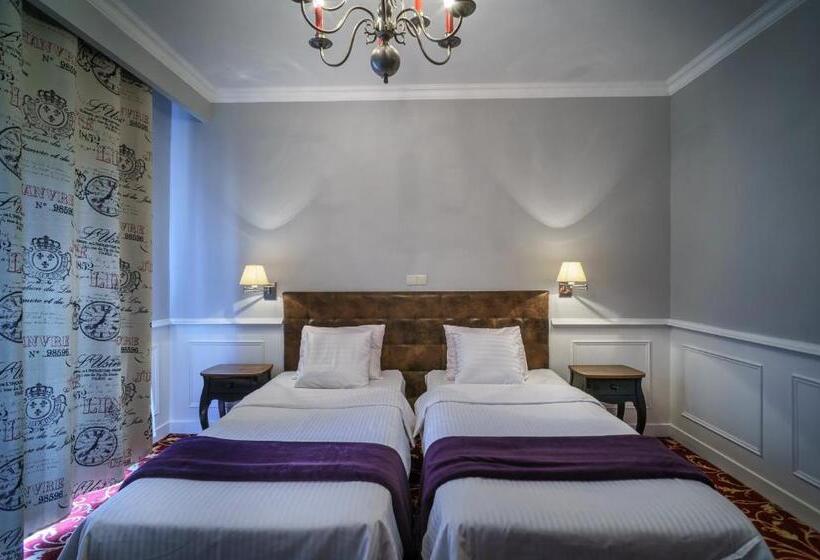 ホテル Grand Częstochowa