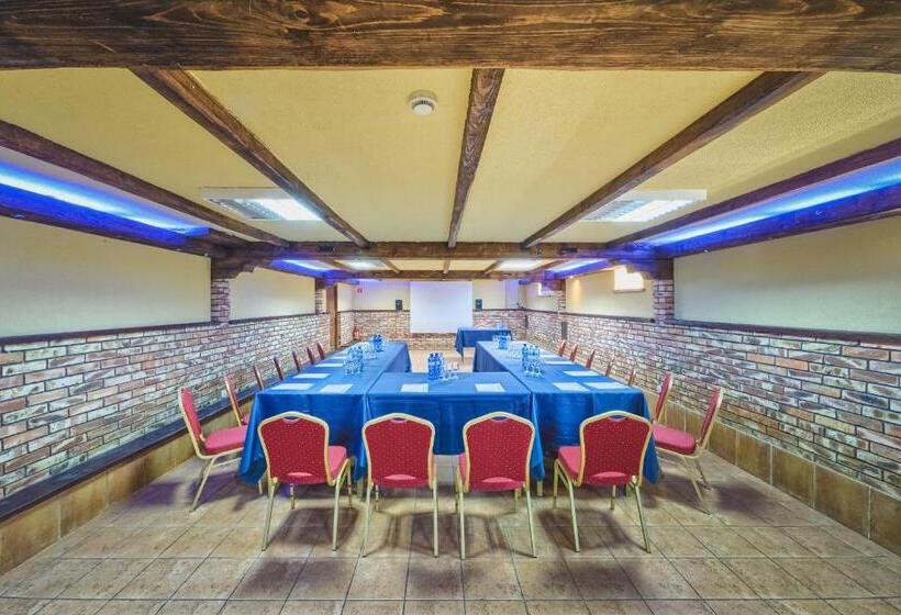 ホテル Grand Częstochowa