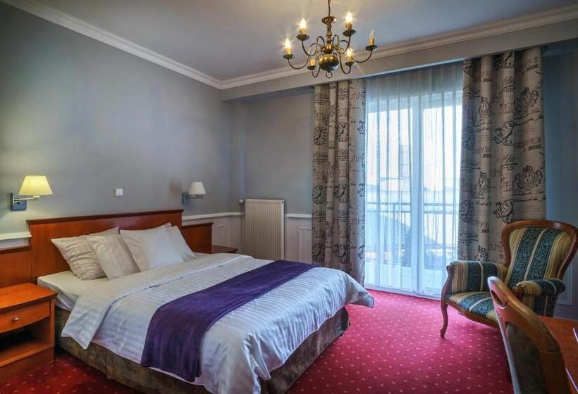 ホテル Grand Częstochowa