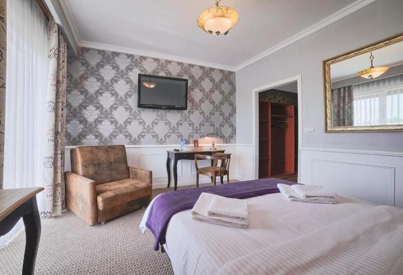 ホテル Grand Częstochowa