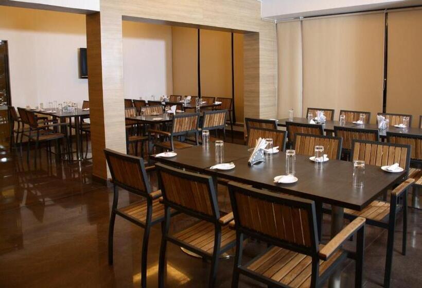 בית מלון כפרי Grand Gardenia