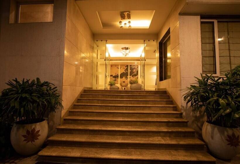 בית מלון כפרי Grand Gardenia