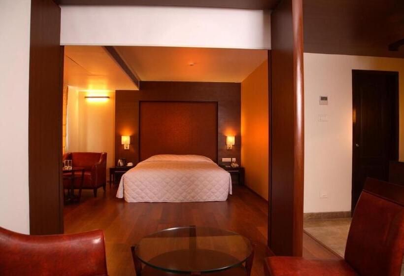 בית מלון כפרי Grand Gardenia