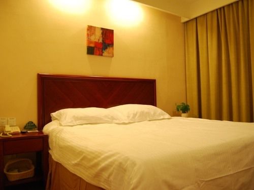 בית מלון כפרי Greentree Inn Huainan South People Road