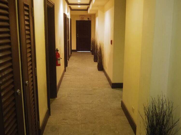 Hanamitsu Hotel & Spa