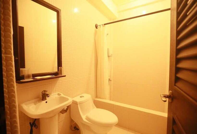 Hanamitsu Hotel & Spa