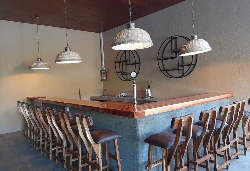 ホテル Honeyguide Tented Safari Camps   Mantobeni