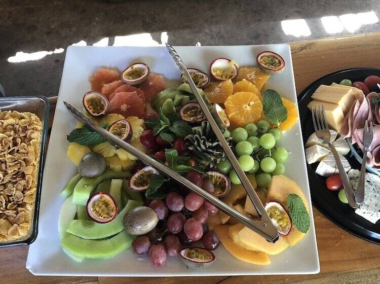 ホテル Honeyguide Tented Safari Camps   Mantobeni