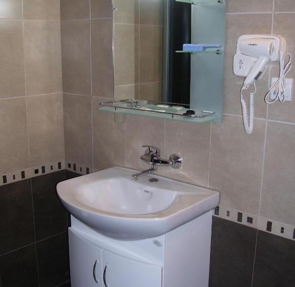 فندق Kestenite Family