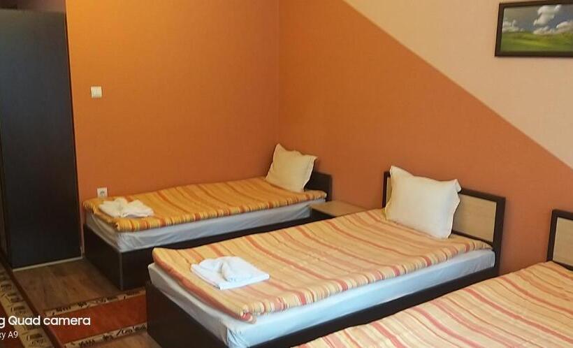 فندق Kestenite Family