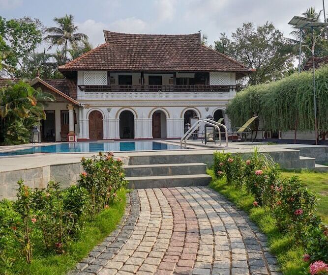 Kumarakom Tharavadu   A Heritage Hotel, Kumarakom