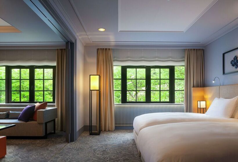Отель Kyukaruizawa Kikyo, Curio Collection By Hilton