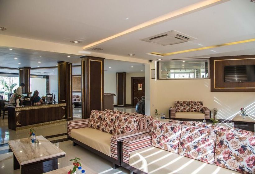 호텔 Labh Garh Palace