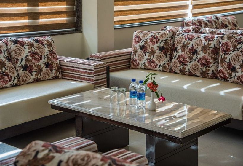 호텔 Labh Garh Palace