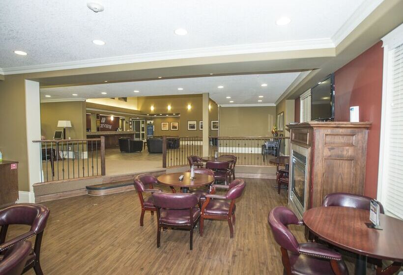 בית מלון כפרי Lakeview Inns & Suites  Edson Airport West