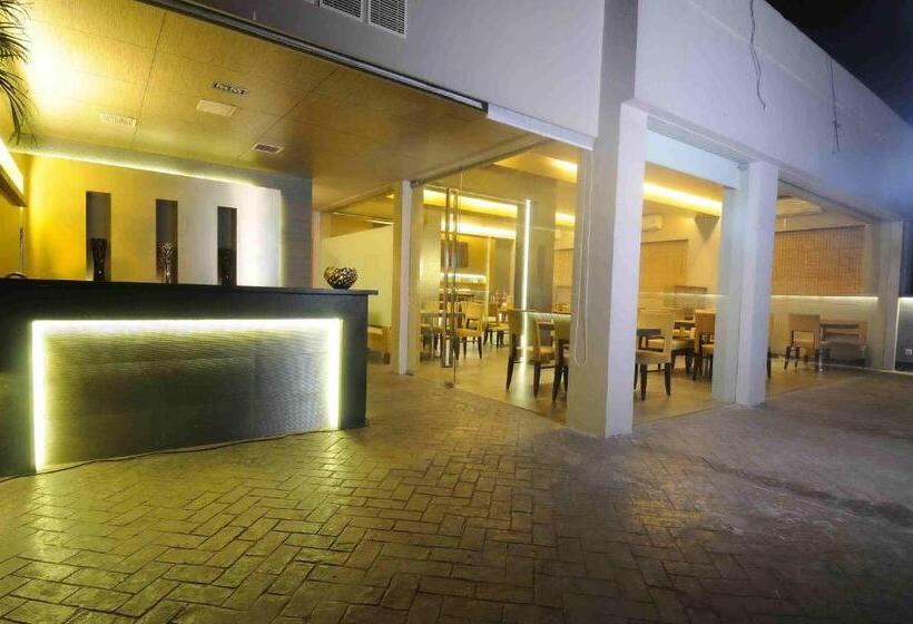 هتل Landmark Fort