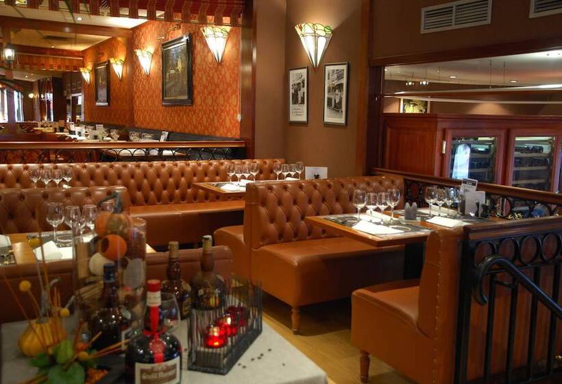 Отель Leo Station, Villa Et Annexes