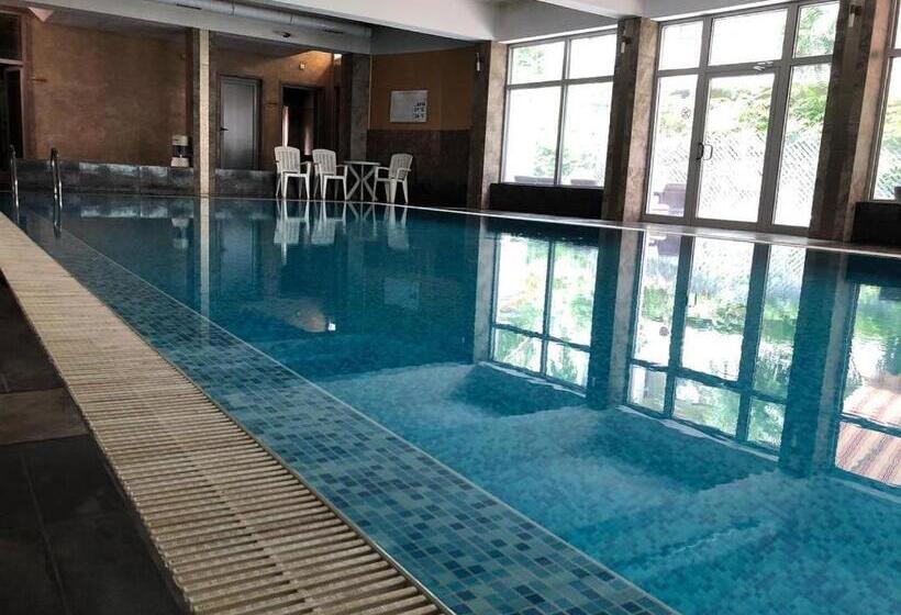 בית מלון כפרי Neptun