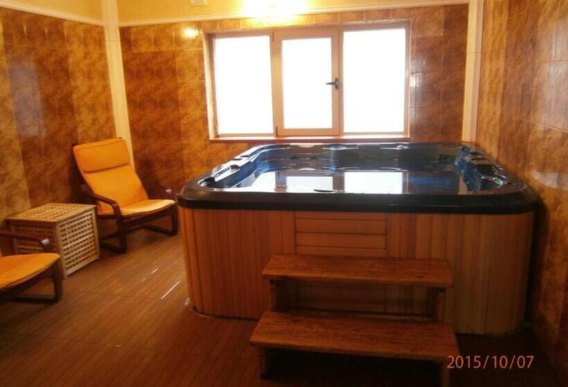 בית מלון כפרי Neptun