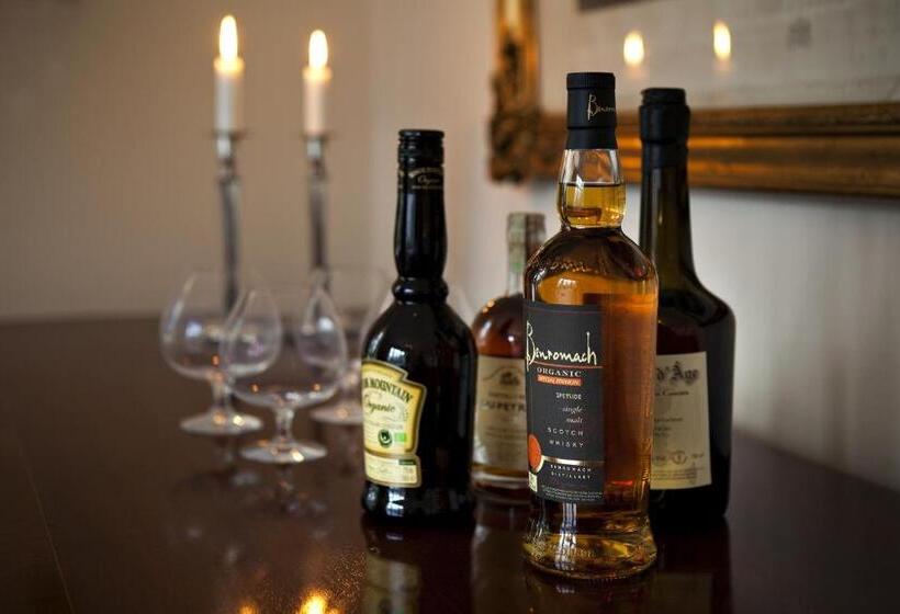 בית מלון כפרי Ängavallen