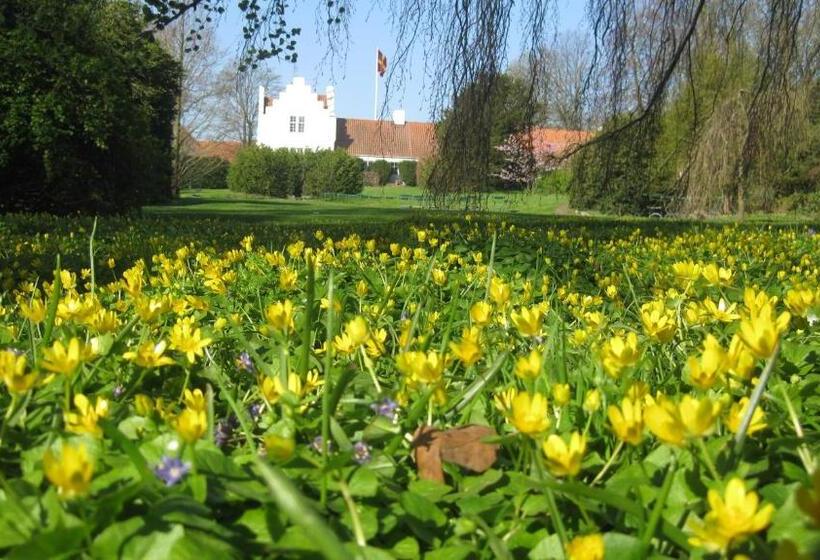 בית מלון כפרי Ängavallen