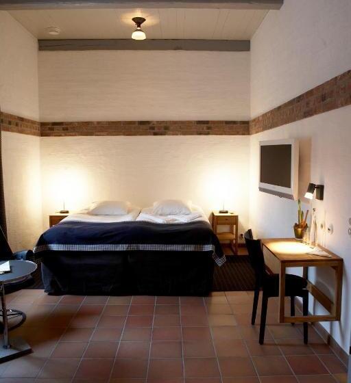 בית מלון כפרי Ängavallen