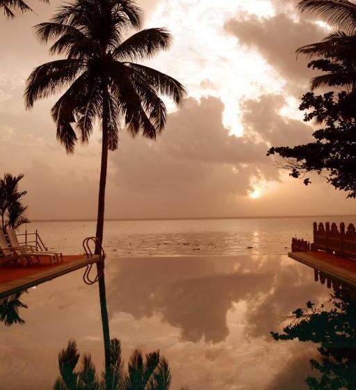 فندق Paradise Resorts