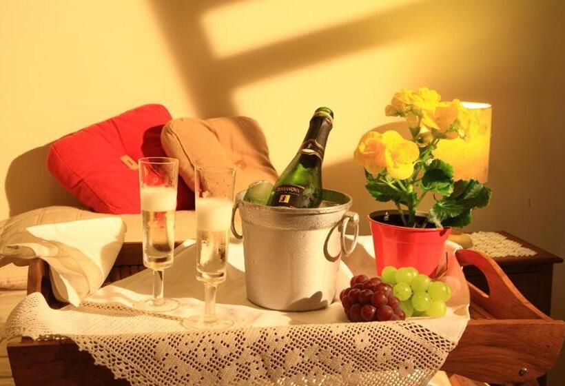 Отель Pousada Manga Rosa