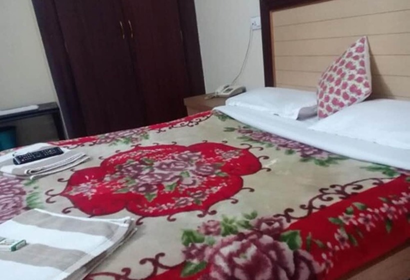 Отель Preethi Palace