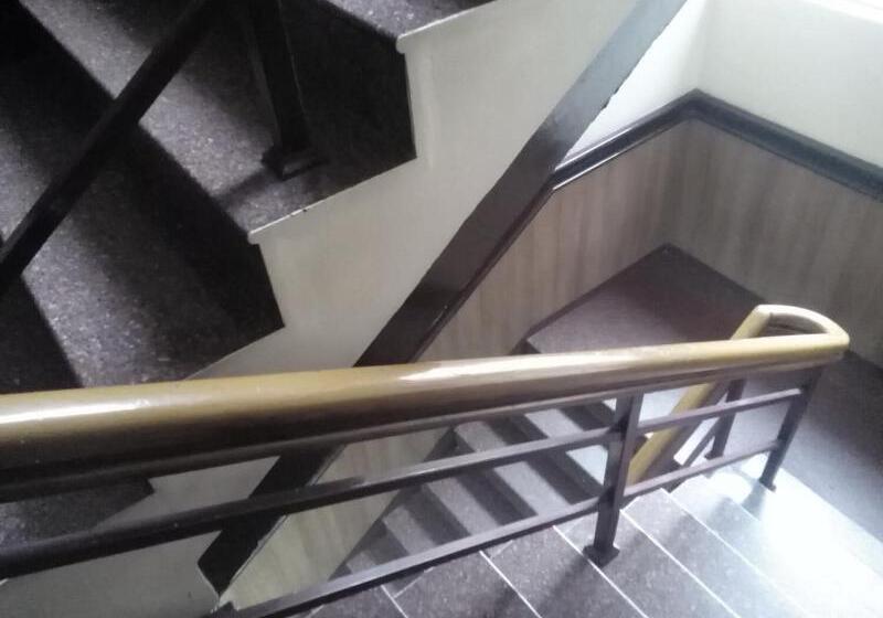 Отель Preethi Palace