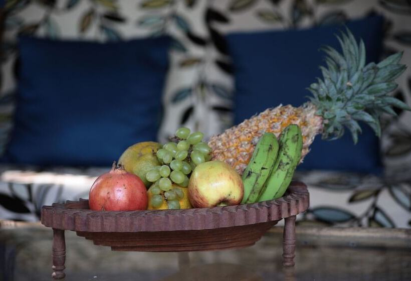 ホテル Presa Di Goa