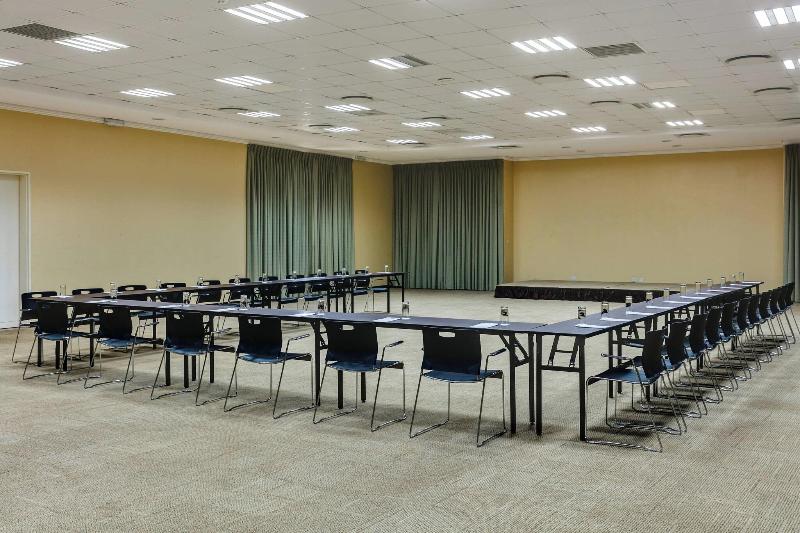 Protea Hotel By Marriott Benin City Select Emotan