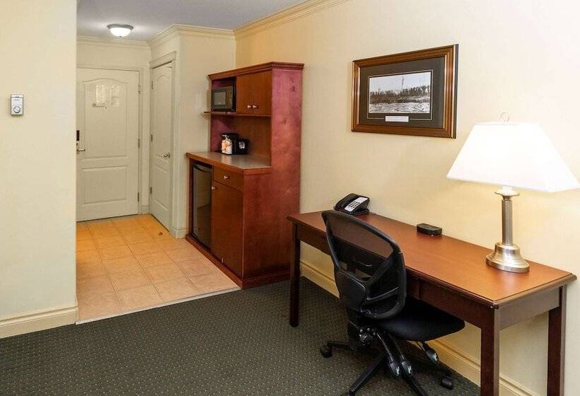 בית מלון כפרי Quality Inn & Suites