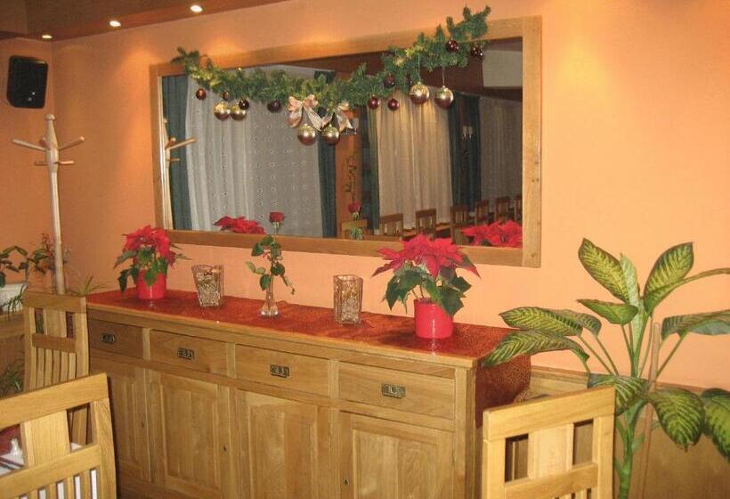 فندق Restaurant Gonduzo