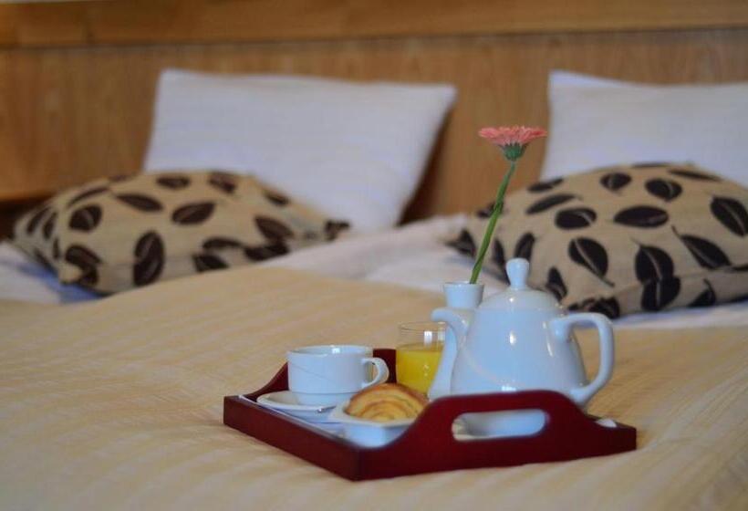 فندق Restaurant Gonduzo