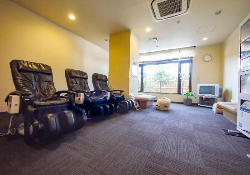 فندق Route Inn Matsusaka Ekihigashi