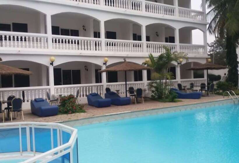 Sarges Hotel Managed By Continent