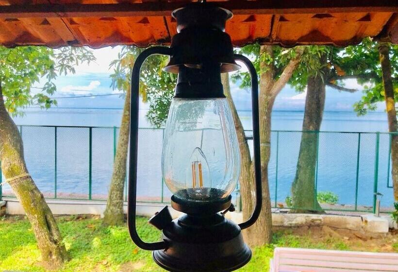 فندق Saro Lake County