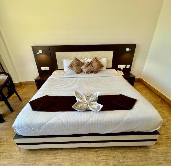 ホテル Sea Hawk Hill Resort A Luxury Boutique Resort, 20 Km From Nainital