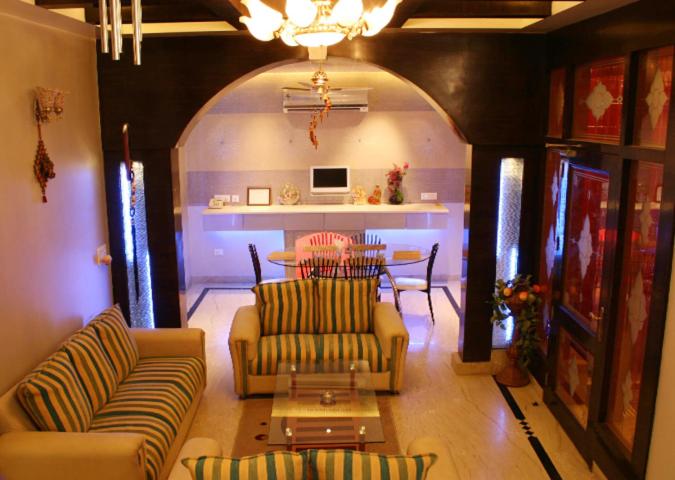 ホテル Silver Leaf Noida