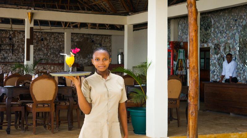 Отель Smiles Beach