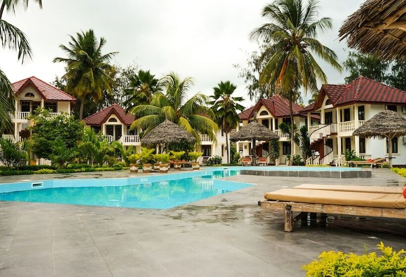 Отель Smiles Beach